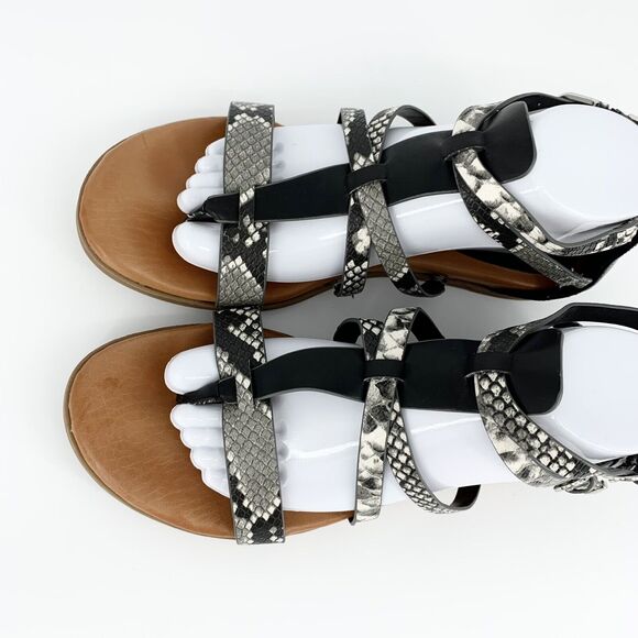Nine West Gladiator Strappy Sandals Flats 9.5M Women Snake Print Gray Black BOHO - Picture 6 of 13